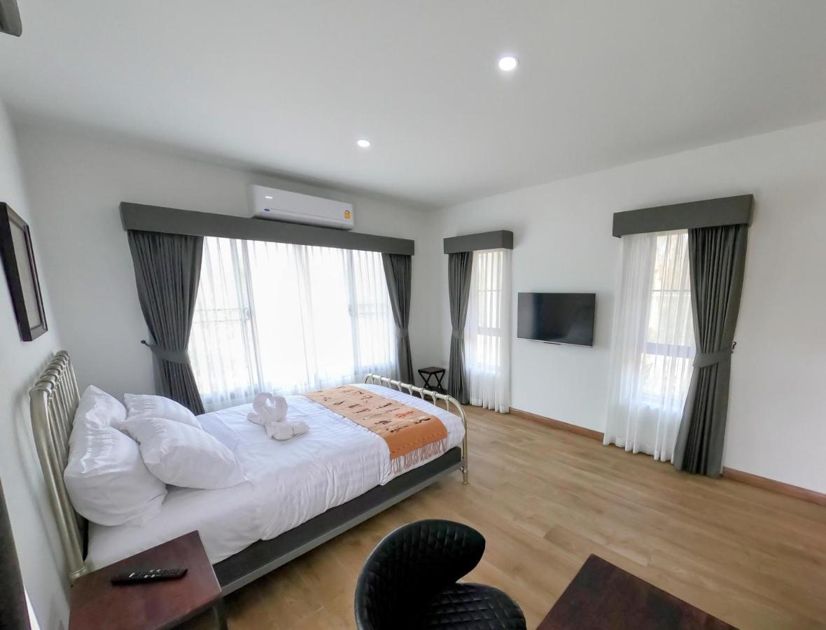 Isan Golf & Adventure Hotel Ούντον Τάνι Εξωτερικό φωτογραφία