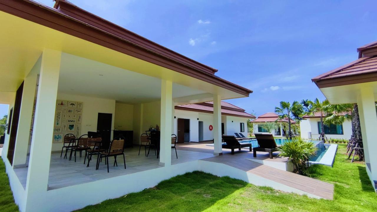 Isan Golf & Adventure Hotel Ούντον Τάνι Εξωτερικό φωτογραφία