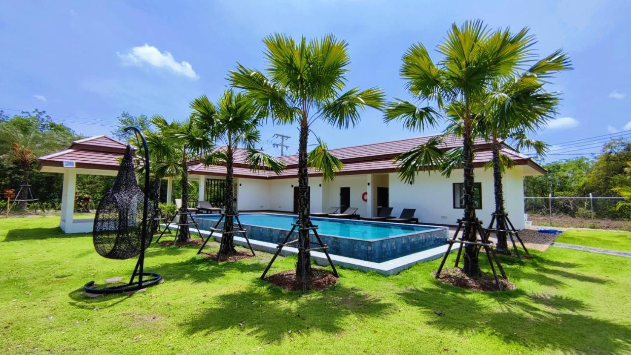 Isan Golf & Adventure Hotel Ούντον Τάνι Εξωτερικό φωτογραφία