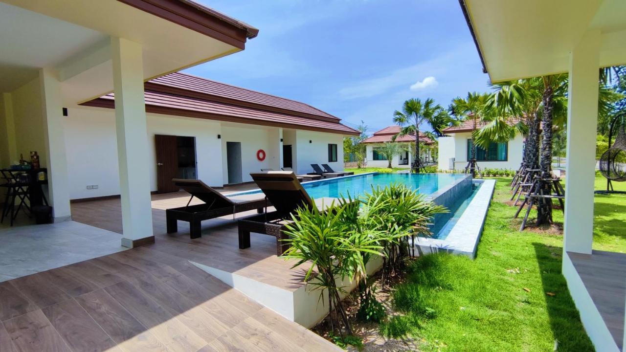 Isan Golf & Adventure Hotel Ούντον Τάνι Εξωτερικό φωτογραφία