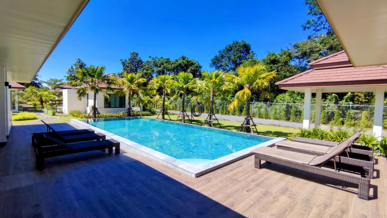 Isan Golf & Adventure Hotel Ούντον Τάνι Εξωτερικό φωτογραφία