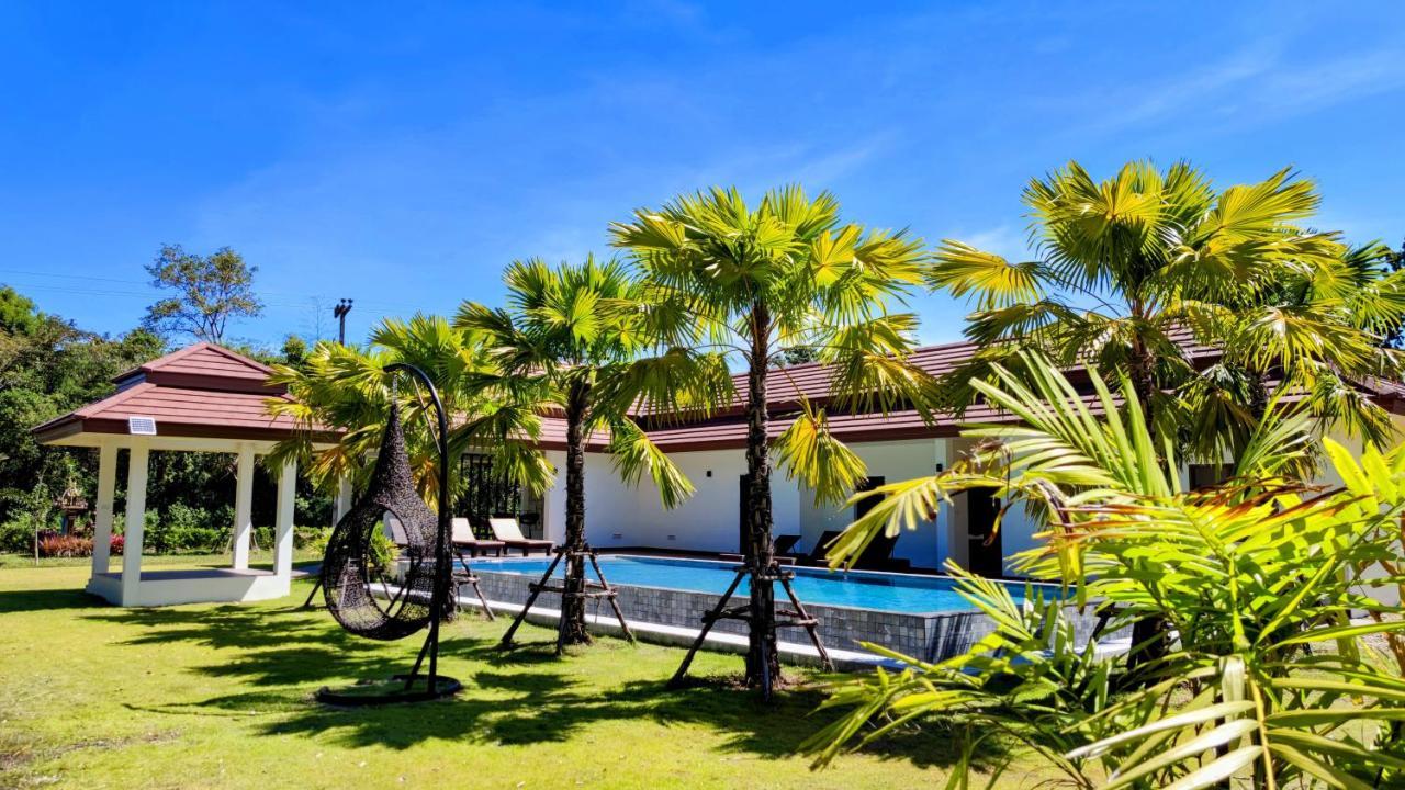 Isan Golf & Adventure Hotel Ούντον Τάνι Εξωτερικό φωτογραφία