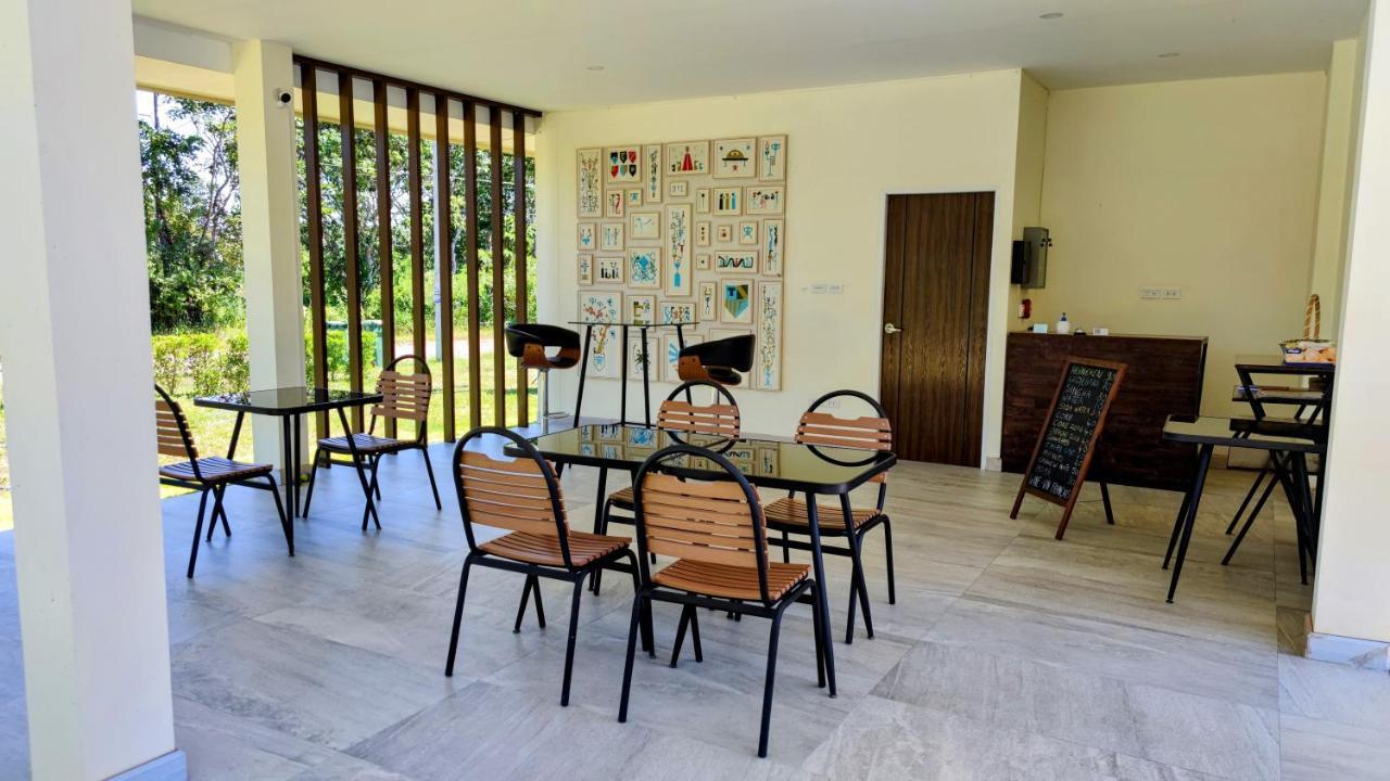 Isan Golf & Adventure Hotel Ούντον Τάνι Εξωτερικό φωτογραφία